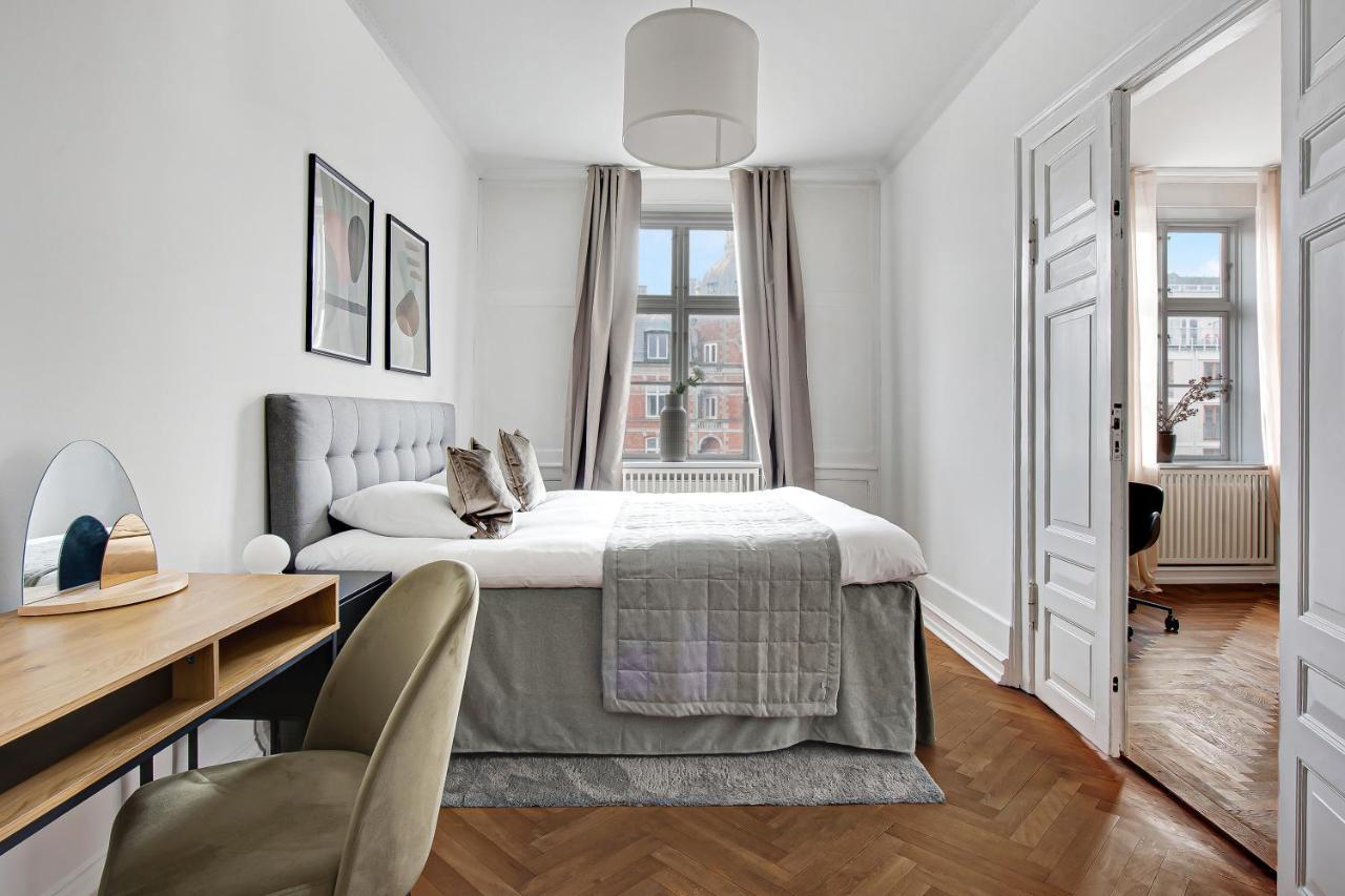 Sanders Square - Spacious Six-bedroom Near Amalienborg